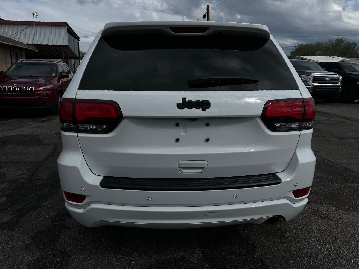 Used 2020 Jeep Grand Cherokee Altitude RWD image 6
