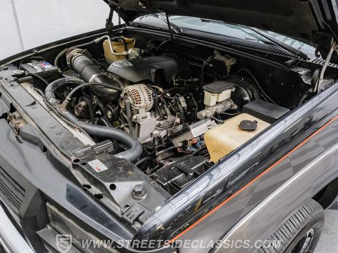 Used 1995 Chevrolet Tahoe 4WD 2-Door image 33