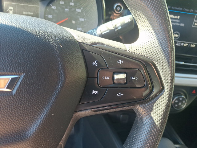 Used 2024 Chevrolet Trax LS w/ LS Convenience Package FWD image 24