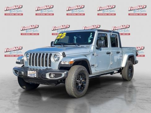 Used 2023 Jeep Gladiator Sport AWD/4WD image 1