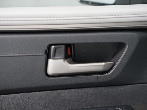 New 2026 Toyota Tundra Limited AWD/4WD image 33