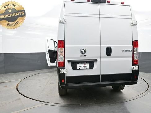 Used 2024 RAM ProMaster 2500 w/ Convenience Group FWD image 42