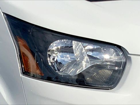 New 2025 Ford Transit 350 XLT image 10