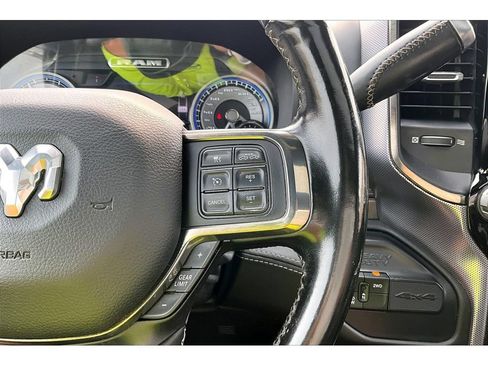 Used 2020 RAM 2500 Limited AWD/4WD image 12