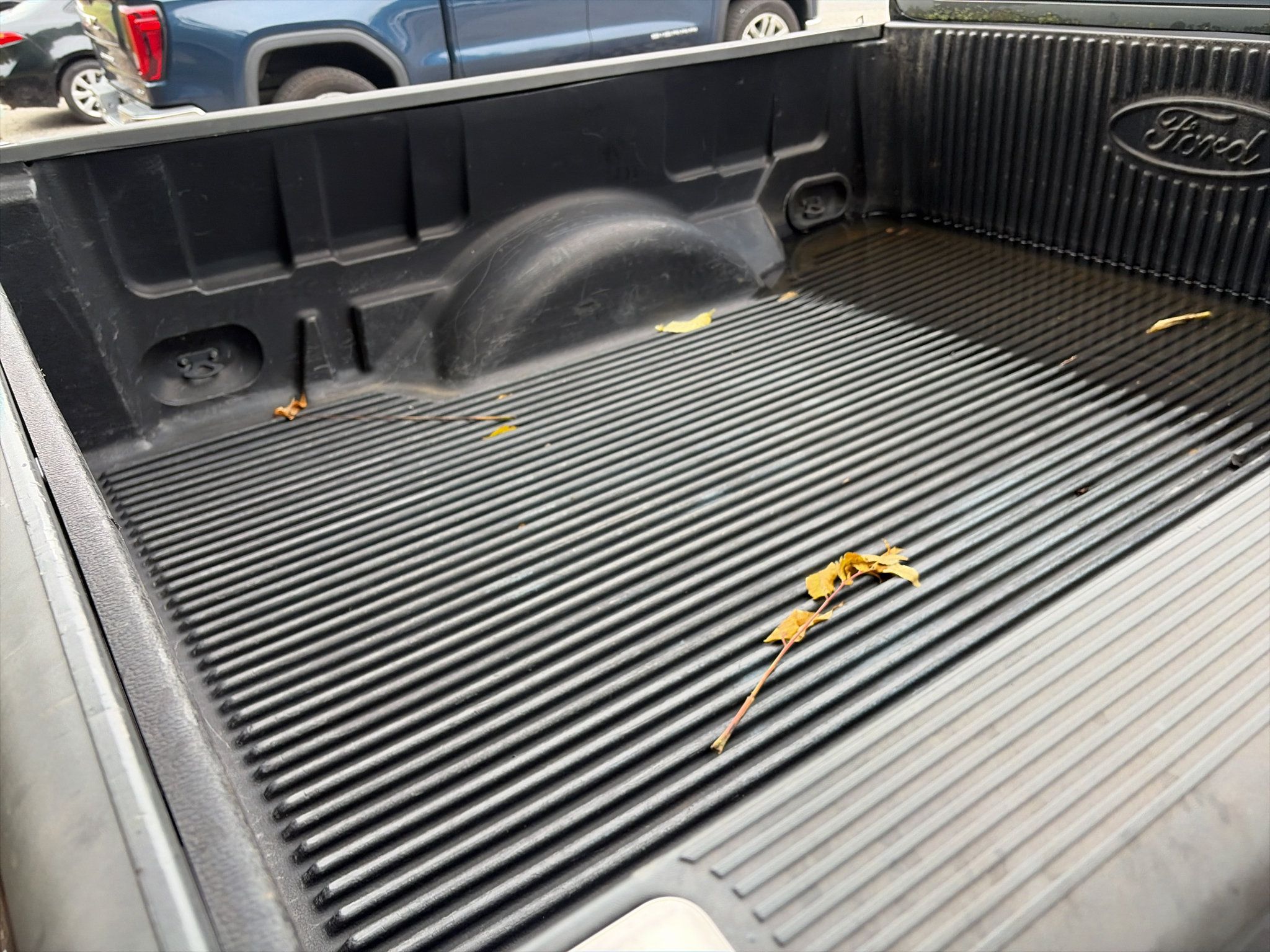 Used 2002 Ford F150 XLT AWD/4WD image 6