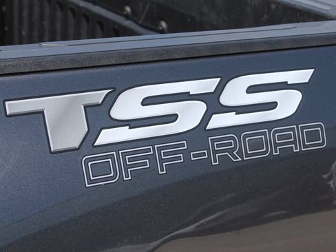 Used 2021 Toyota Tacoma SR w/ SR Convenience Package RWD image 7