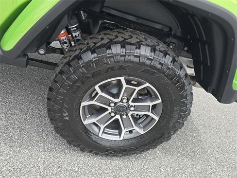 New 2025 Jeep Gladiator Mojave image 7