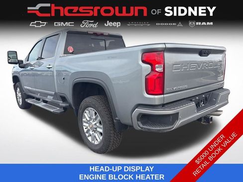 Used 2024 Chevrolet Silverado 3500 High Country w/ High Country Premium Package image 3