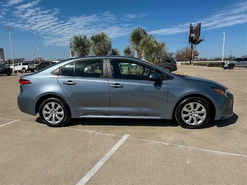 Certified 2024 Toyota Corolla LE image 2