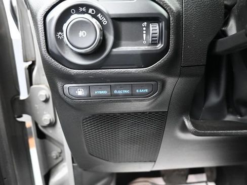 Used 2023 Jeep Wrangler Unlimited Sahara w/ Cold Weather Group AWD/4WD image 16