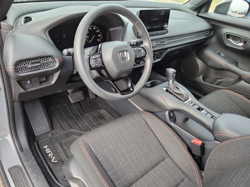 Used 2025 Honda HR-V Sport image 18