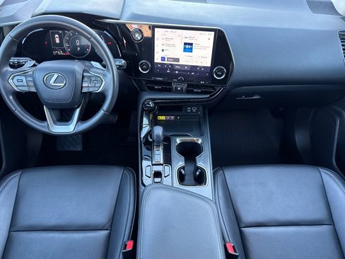 Used 2022 Lexus NX 250 FWD w/ Premium Package image 9