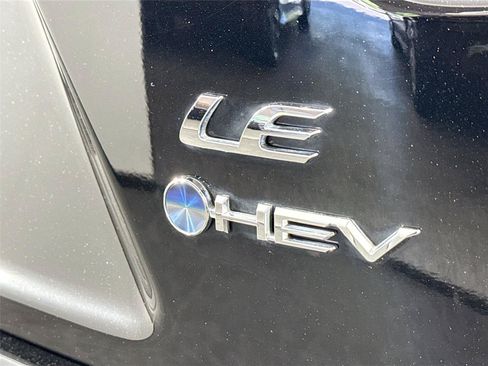 Used 2025 Toyota Corolla LE FWD image 14