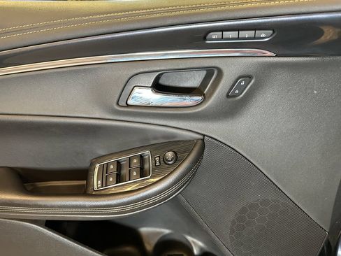 Used 2019 Chevrolet Impala Premier w/ Premier Convenience Package FWD image 19