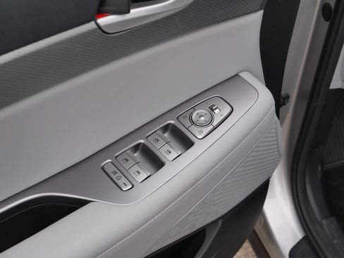 Certified 2025 Hyundai Palisade SEL AWD/4WD image 19