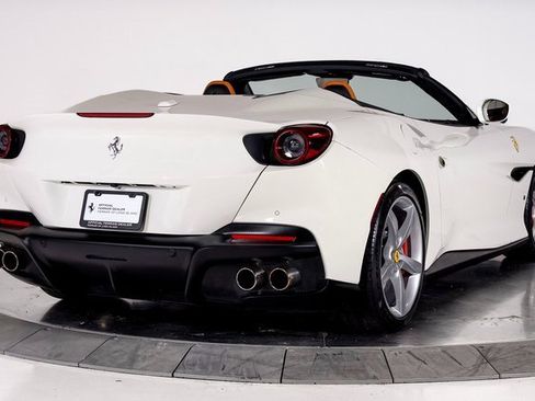 Used 2022 Ferrari Portofino M image 10