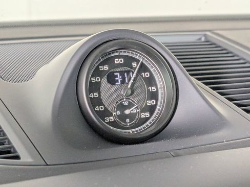 New 2026 Porsche Macan Turbo image 30