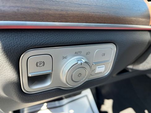 Certified 2026 Mercedes-Benz GLE 350 4MATIC image 23