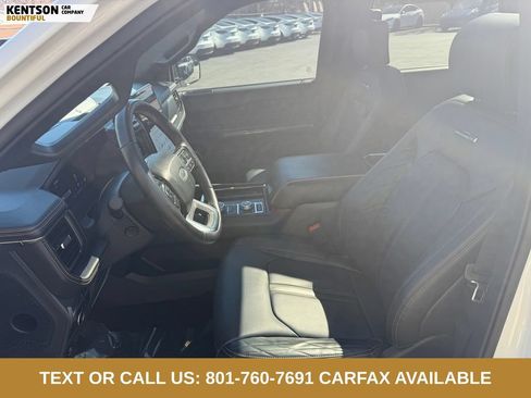 Used 2024 Ford Expedition Platinum AWD/4WD image 30