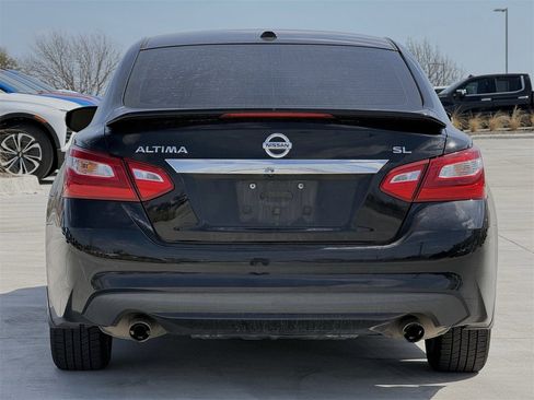 Used 2017 Nissan Altima 2.5 SL w/ 2.5 Technology Package image 6