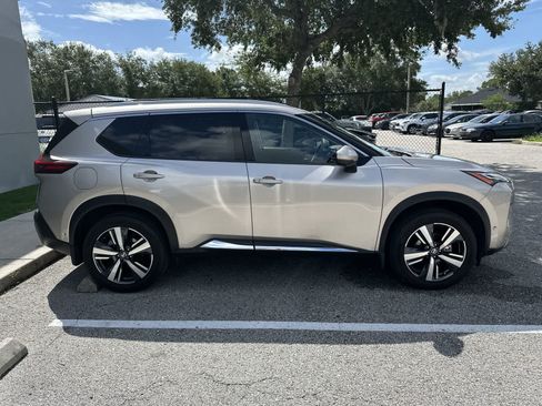 Used 2021 Nissan Rogue Platinum AWD/4WD image 10