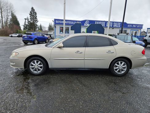 Used 2008 Buick LaCrosse CX image 2