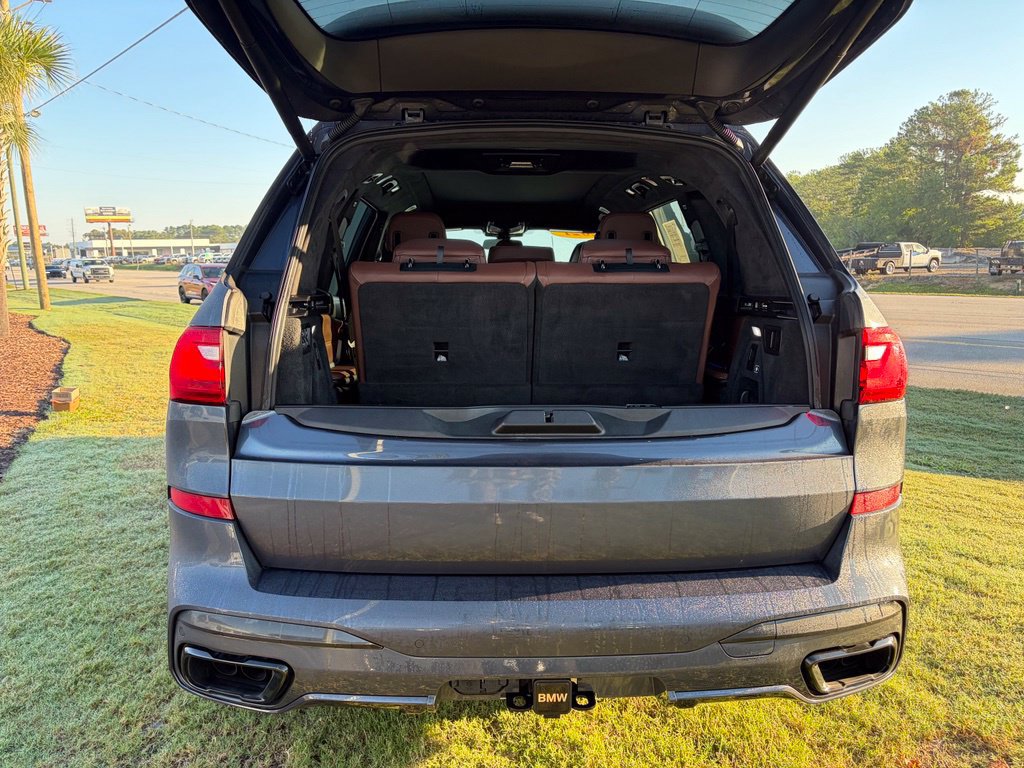 Used 2021 BMW X7 M50i w/ Dynamic Handling Package AWD/4WD image 5