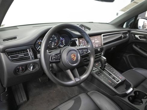 Certified 2023 Porsche Macan GTS AWD/4WD image 4