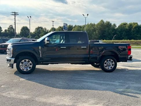 Used 2024 Ford F250 Lariat w/ Chrome Package AWD/4WD image 6