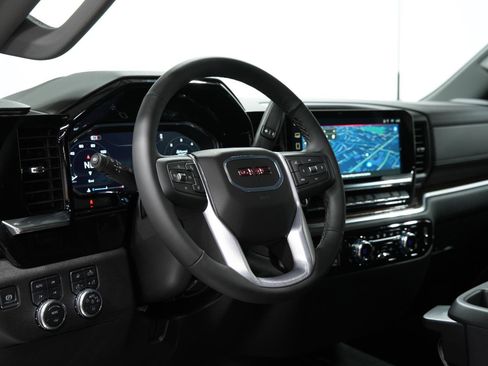 New 2025 GMC Sierra 2500 SLE w/ SLE Value Package; image 24