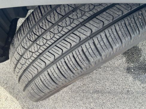 Used 2021 Toyota RAV4 XLE Premium FWD image 15