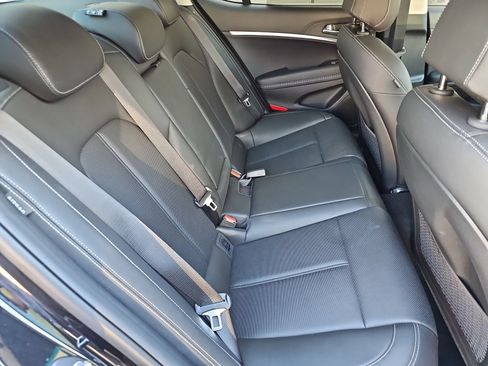 Certified 2026 Genesis G70 2.5T RWD image 17
