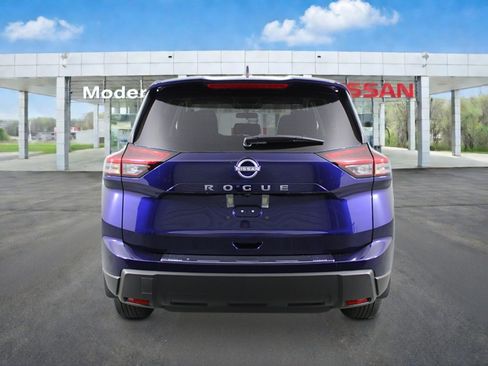 New 2026 Nissan Rogue SV FWD image 4