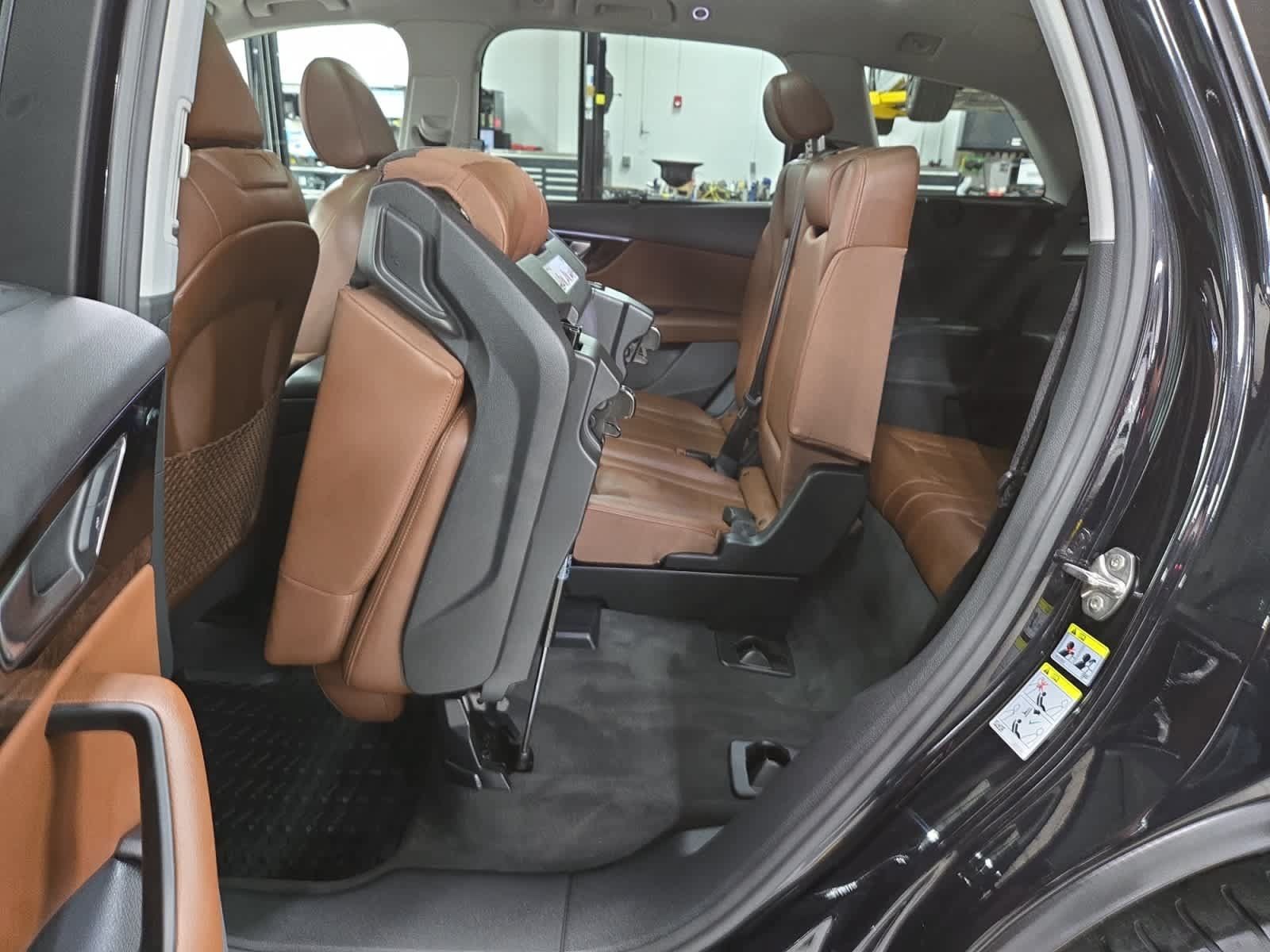 Used 2019 Audi Q7 3.0T Premium Plus w/ Premium Plus Package AWD/4WD image 21