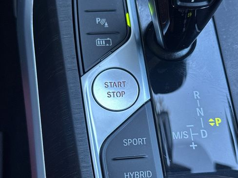 Certified 2022 BMW 330e w/ Premium Package image 27