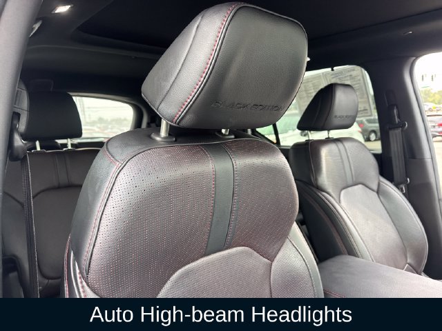Used 2025 Honda Pilot Black Edition image 30