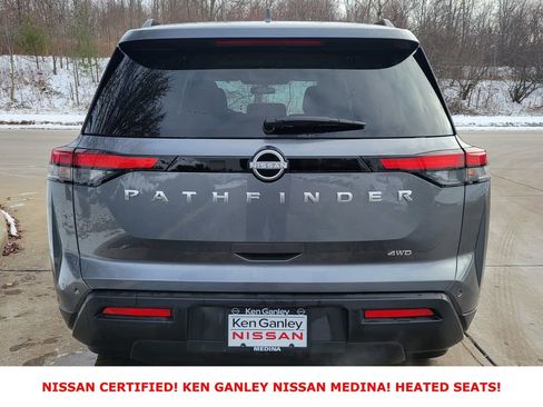Certified 2025 Nissan Pathfinder SV image 4