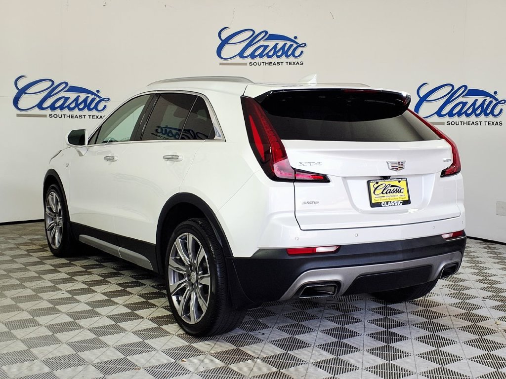 Used 2019 Cadillac XT4 Premium Luxury AWD/4WD image 2