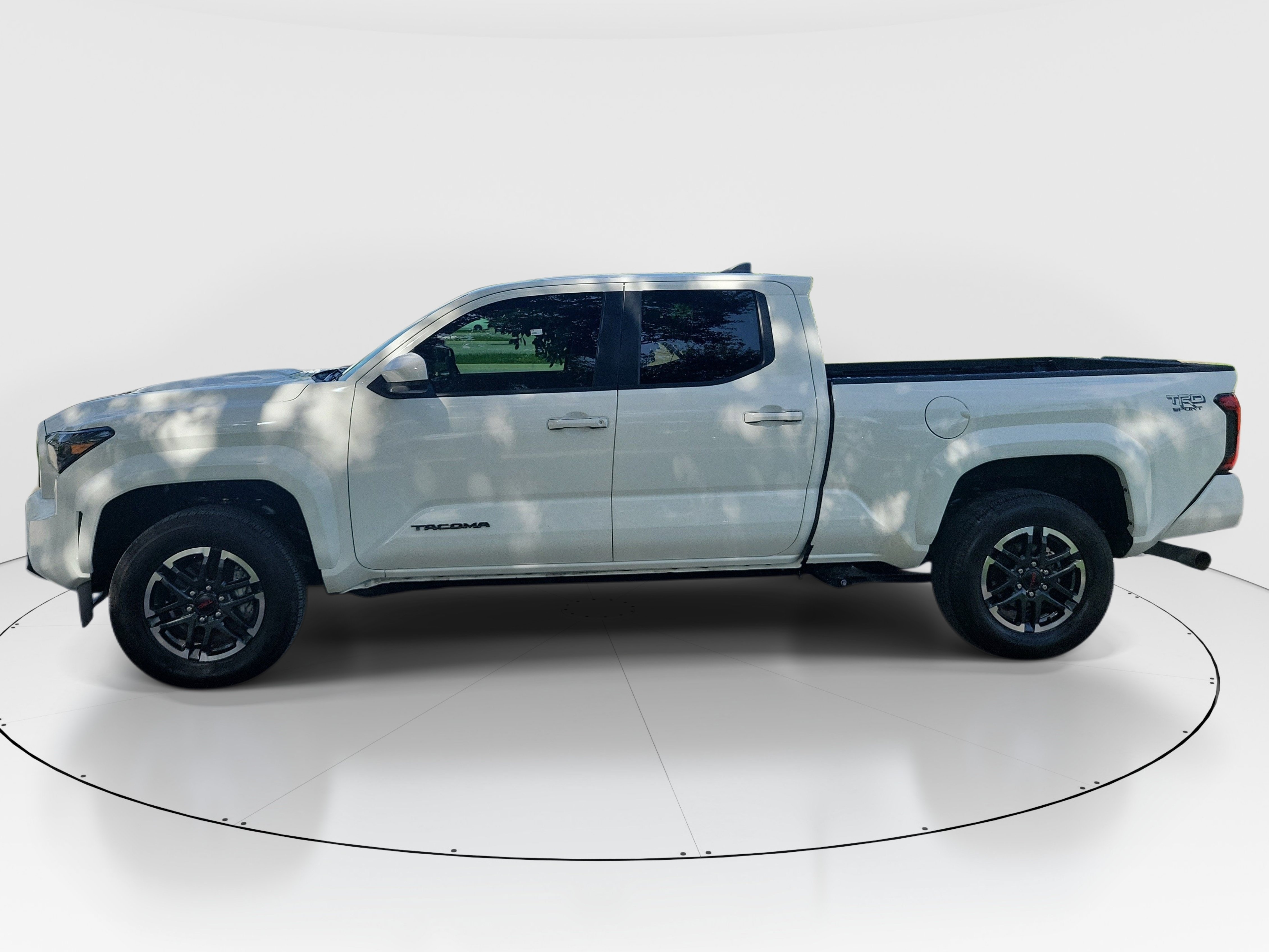 Certified 2025 Toyota Tacoma TRD Sport AWD/4WD image 4