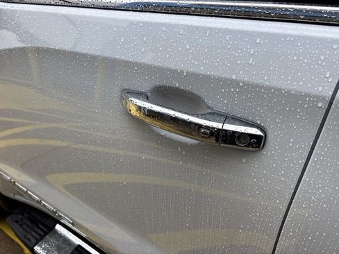 New 2026 GMC Sierra 1500 SLT image 14