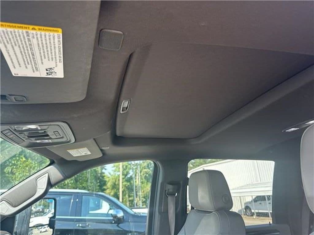 Used 2024 Chevrolet Silverado 2500 LTZ w/ LTZ Premium Package AWD/4WD image 7