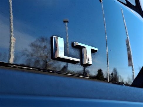 Certified 2022 Chevrolet Tahoe LT w/ Luxury Package image 36