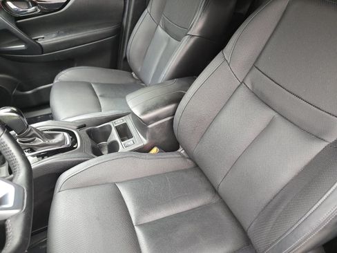 Used 2022 Nissan Rogue Sport SL AWD/4WD image 12