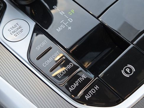 Used 2021 BMW X6 xDrive40i w/ M Sport Package image 11