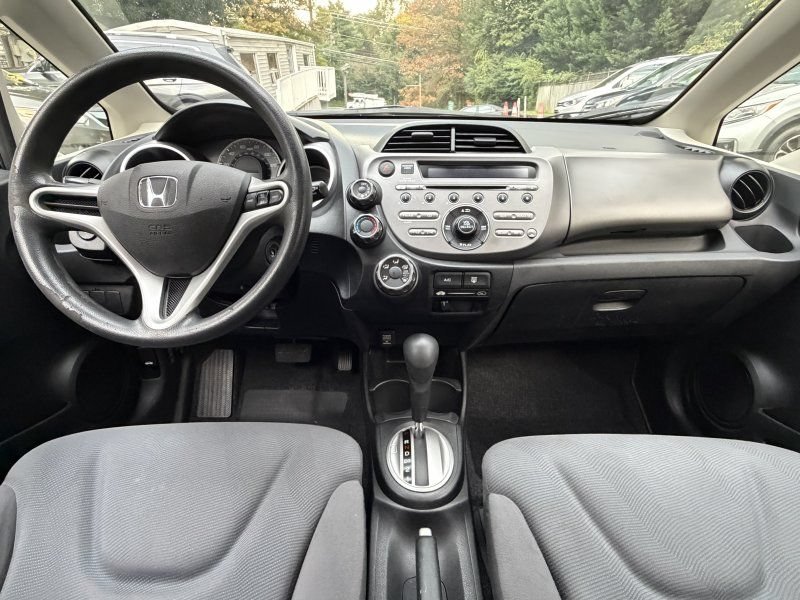 Used 2013 Honda Fit image 11