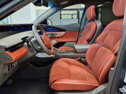 Certified 2024 Lincoln Nautilus Black Label w/ Jet Appearance Package (87T) AWD/4WD image 4