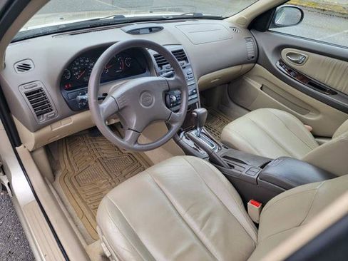 Used 2000 Nissan Maxima GXE image 10