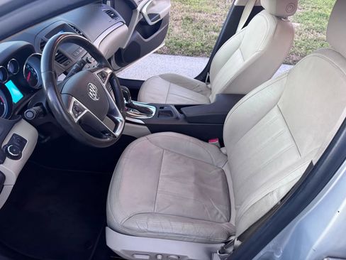 Used 2011 Buick Regal CXL Turbo w/ TO2 Preferred Equipment Group image 12