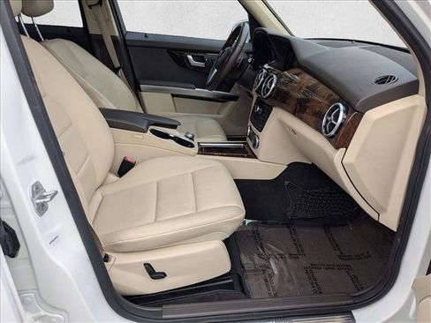 Used 2015 Mercedes-Benz GLK 350 2WD image 19