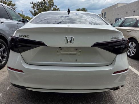Used 2024 Honda Civic Sport image 5